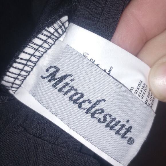 Women's Black Miraclesuit One Piece Bathing Suit 12 - Picture 2 of 2